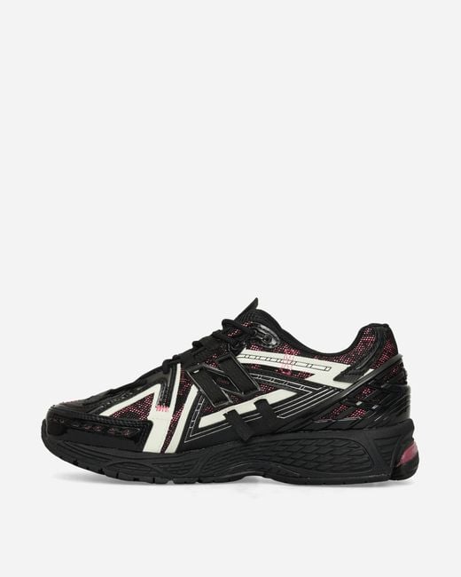 New Balance Black 1906a Sneakers / Dragon Berry / White for men