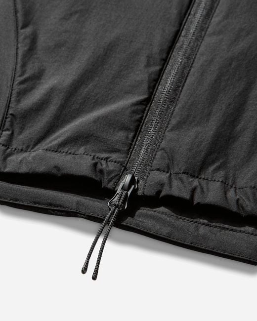 Roa Black Eightlines Hue Packable Wind Jacket for men