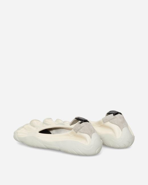 Vibram Fivefingers Natural Women S Classic Evo Sandals Butter / Ice