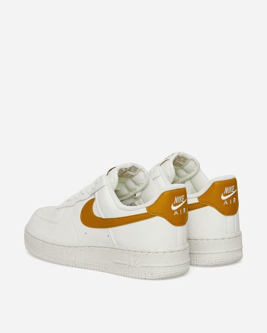 Nike White Wmns Air Force 1 07 Se Sneakers Summit / Bronzine for men