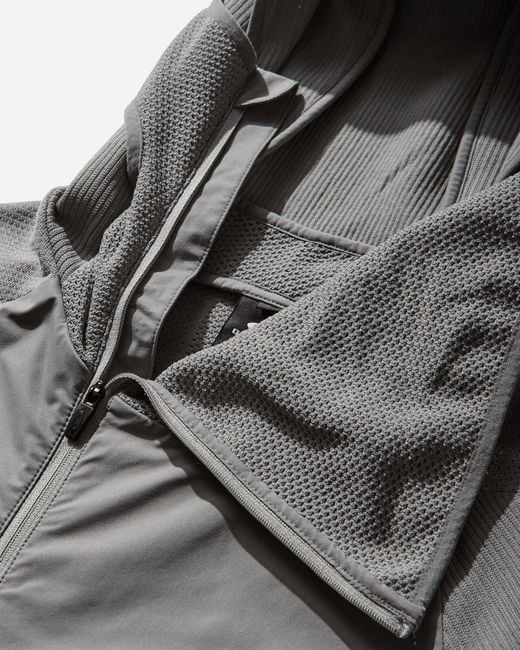 Oakley Gray S Latitude Veil Mid Layer Cement for men