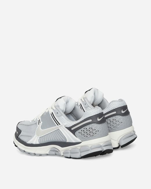 Nike White Wmns Zoom Vomero 5 Sneakers Pure Platinum / Metallic Silver for men
