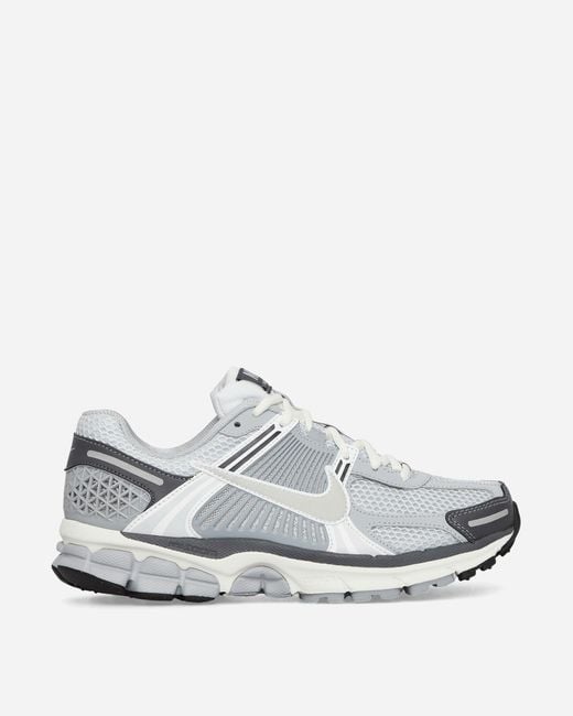 Nike White Wmns Zoom Vomero 5 Sneakers Pure Platinum / Metallic Silver for men