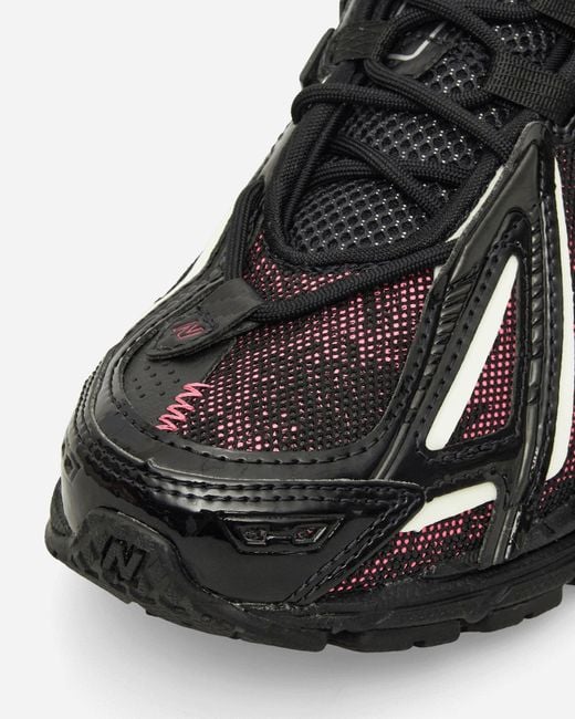 New Balance 1906a Sneakers / Dragon Berry / White in Black