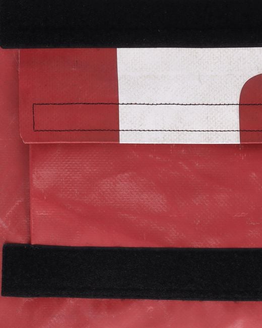 Freitag F14 Dexter Slim Messenger Bag White / Red for men