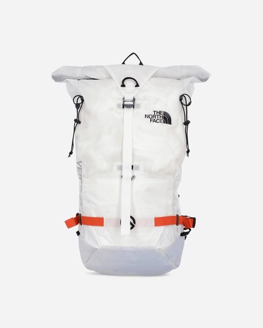 The North Face White Summit Series Verto 27 Litre Backpack for men