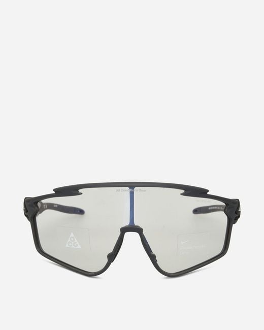 Nike Gray Acg Vista Vert Photochromic Sunglasses Anthracite / Wolf for men