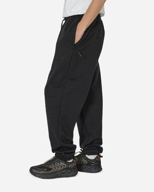 Nike Black Sportswear Therma-fit Repel Winterized Sweatpants for men