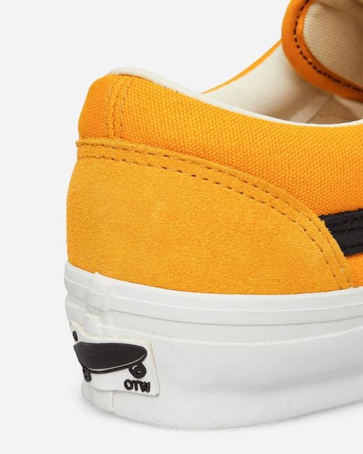 Mens orange vans deals