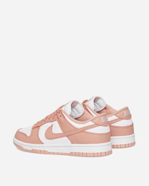 Nike Wmns Dunk Low Sneakers / Rose Whisper in Pink | Lyst