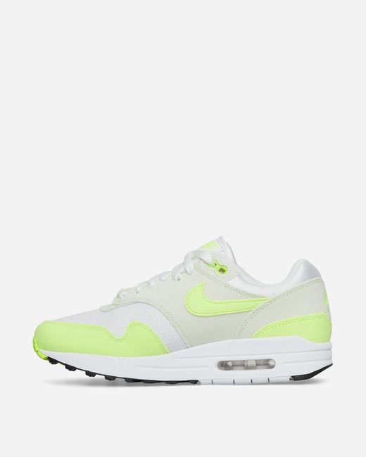 Nike Green Wmns Air Max 1 Sneakers / Volt for men