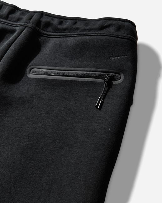 Nike Black Men S Tech Fleece Loose-fit Open Hem Pants for men