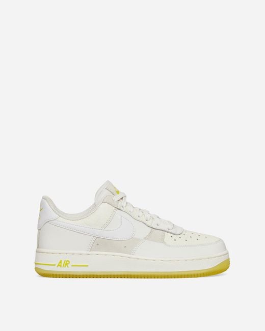 Nike White Wmns Air Force 1 07 Sneakers for men