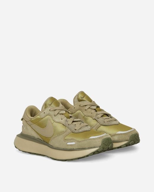 Nike Green Wmns Phoenix Waffle Sneakers Pacific Moss / Medium Olive for men