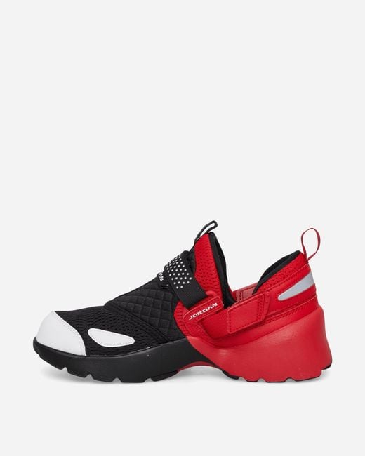 Nike Women S Jordan Trunner Lx Sneakers / University Red