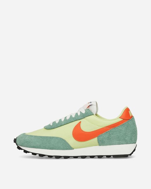 Nike Green Daybreak Sneakers Limelight / Healing Jade for men