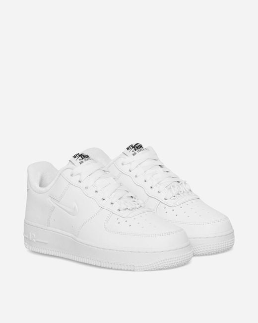 Nike White Wmns Air Force 1 07 Sneakers for men