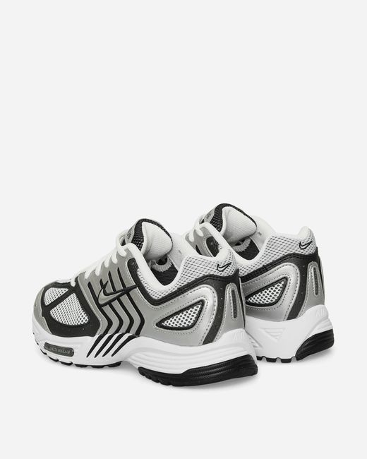 Nike White Air Pegasus 2005 Sneakers Metallic Silver for men