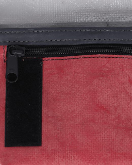Freitag F40 Jamie Hipbag Red / Grey for men