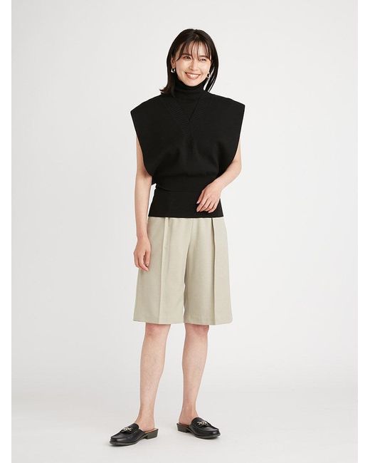 SNIDEL Natural Tuck Slim High Waist Knee Length Shorts