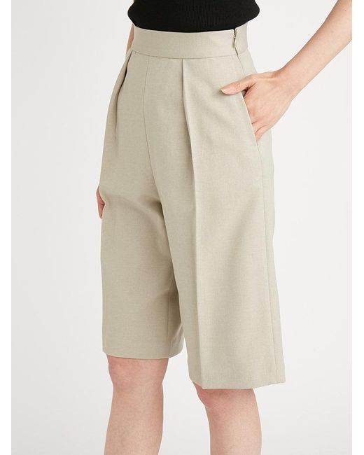 SNIDEL Natural Tuck Slim High Waist Knee Length Shorts
