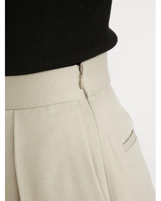 SNIDEL Natural Tuck Slim High Waist Knee Length Shorts