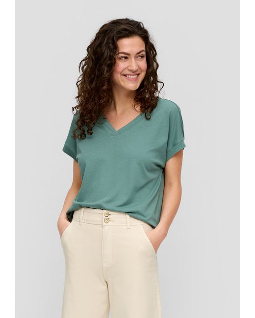 S.oliver Green Relaxed-Fit-Shirt mit V-Ausschnitt und gekreuztem Riemen-Detail am Rücken
