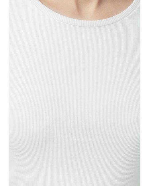 QS White Verkürztes Rippshirt mit Rundhalsausschnitt