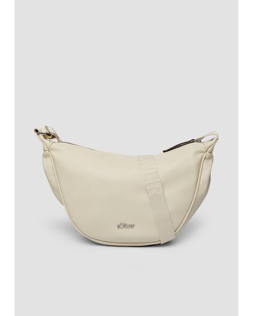 S.oliver Natural Schultertasche mit Logo auf dem längenverstellbaren Schultergurt