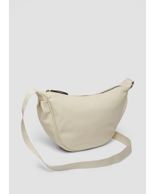 S.oliver Natural Schultertasche mit Logo auf dem längenverstellbaren Schultergurt