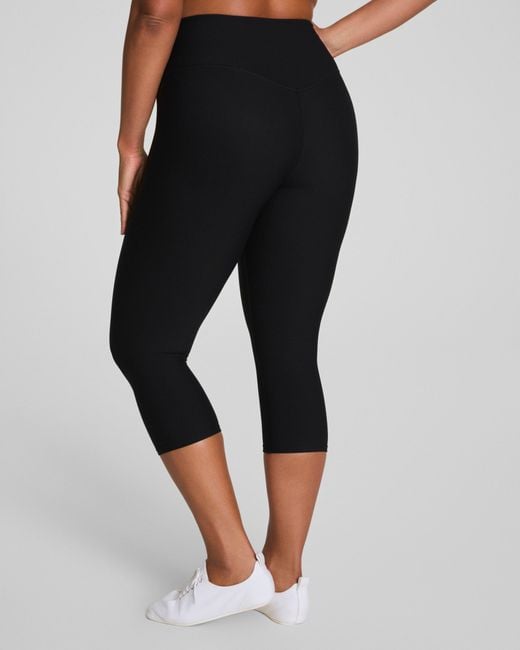 Spanx Black Smooth Onform Cropped Leggings, 19"