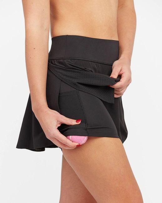 Spanx Synthetic The Get Moving Skort in Black - Lyst