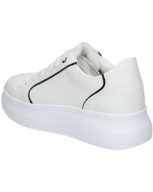 Baskets Basses Inblu en coloris White