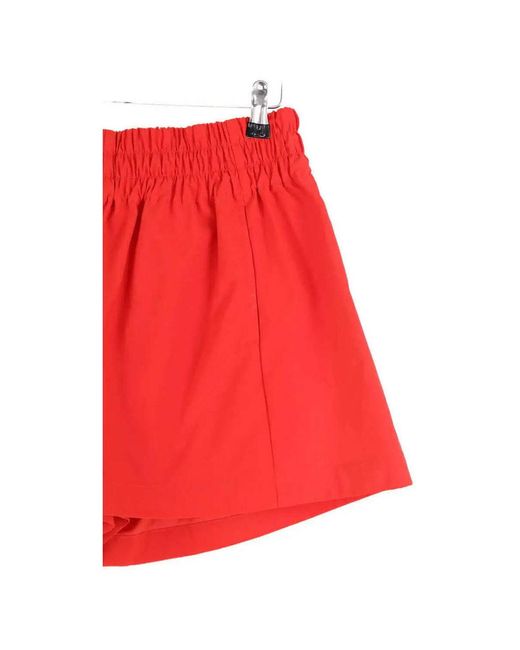 Short Mini Short Maje en coloris Red