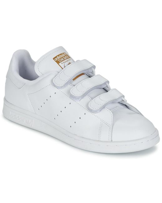 lage adidas sneakers