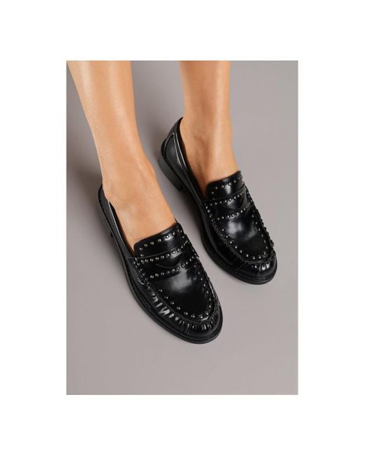 Ballerines Mocassins plates à clous, Noir Vera Collection en coloris Black