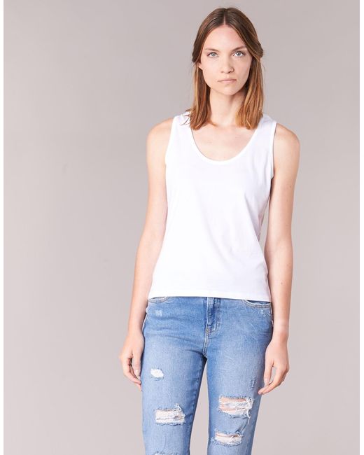 BOTD Top Edebala in het White