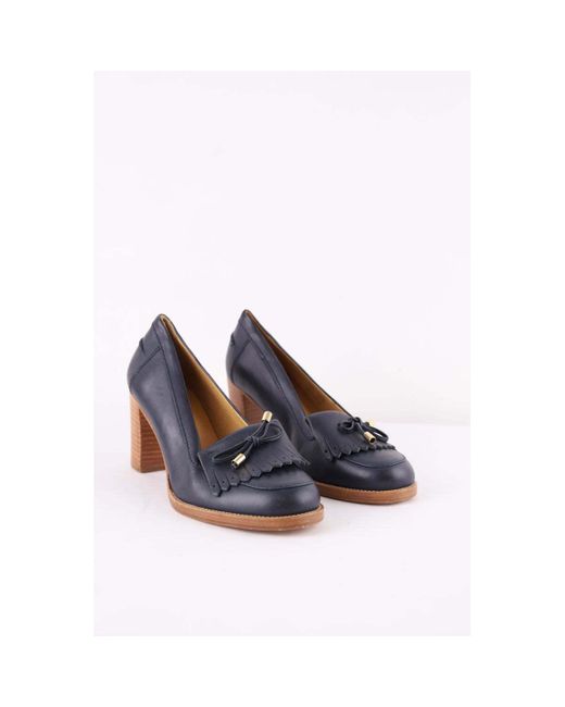 Chaussures escarpins Talons en cuir A.P.C. en coloris Blue