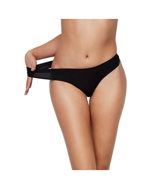 Strings String Essentials Selmark en coloris Black