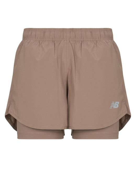 Short SPORT ESSENTIALS 2-IN-1 SHORT New Balance en coloris Brown