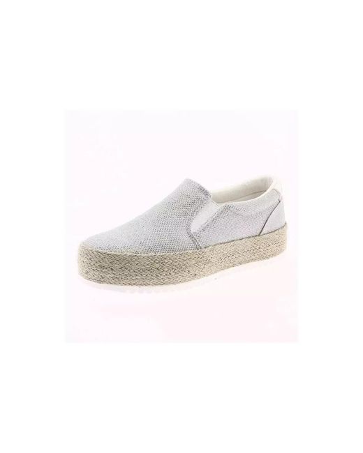 Slip Ons Baskets MTNG en coloris White