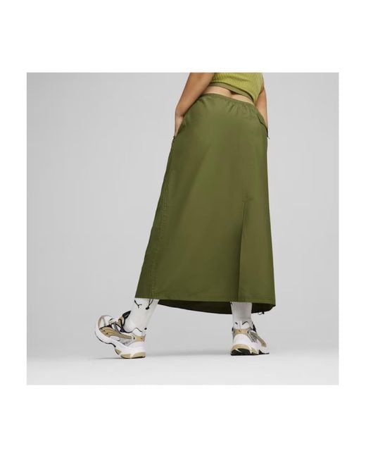 PUMA Rok Dare To Midi Woven Skirt in het Green