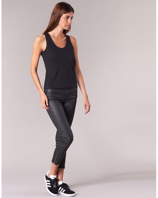 BOTD Top Edebala in het Black