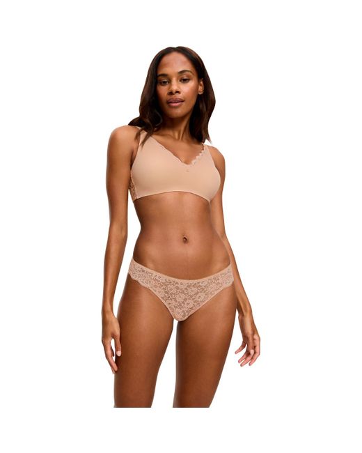 Strings String AMOURETTE Triumph en coloris Natural