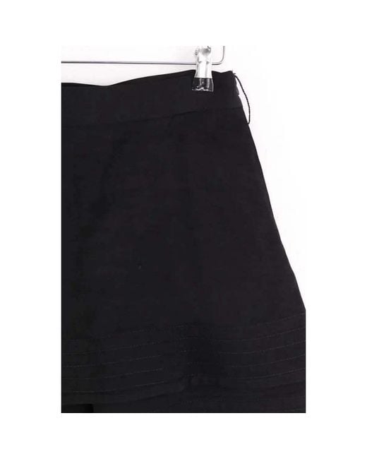 Short Short Maje en coloris Black
