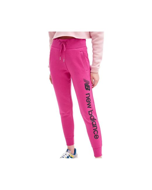 ▷ New Balance - Joggingbroek in collegestijl in zwart | 10%  studentenkorting bij ASOS