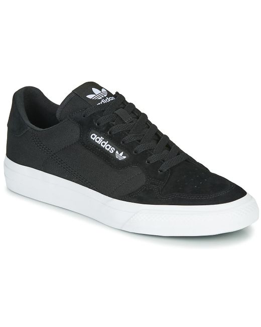 lage adidas sneakers