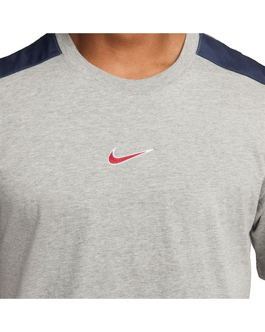 T-shirt T-shirt Sportswear Graphic Nike pour homme en coloris Gray
