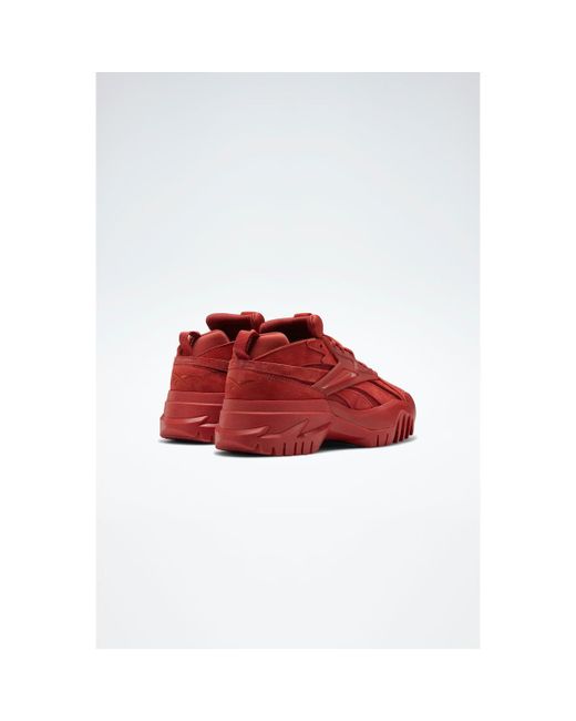 Baskets X Cardi B Club C V2 Reebok en coloris Red