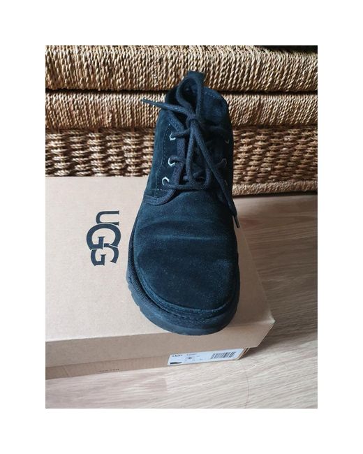 Bottines Chaussures Ugg en coloris Blue